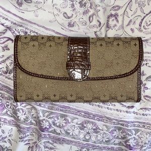 Multi pouch wallet